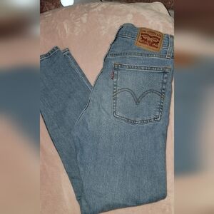 Levis jeans